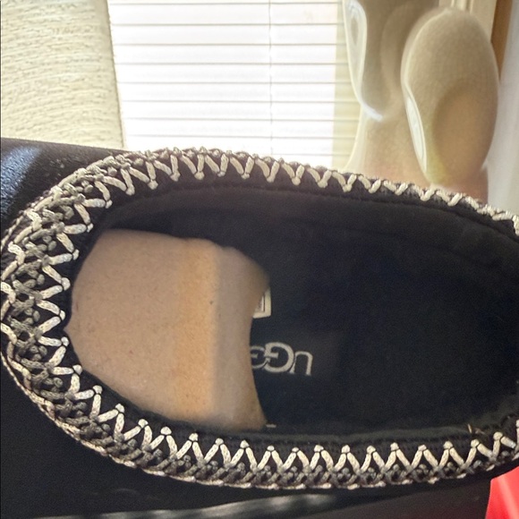 UGG Black Tasman Shoes new in box - Picture 3 of 8